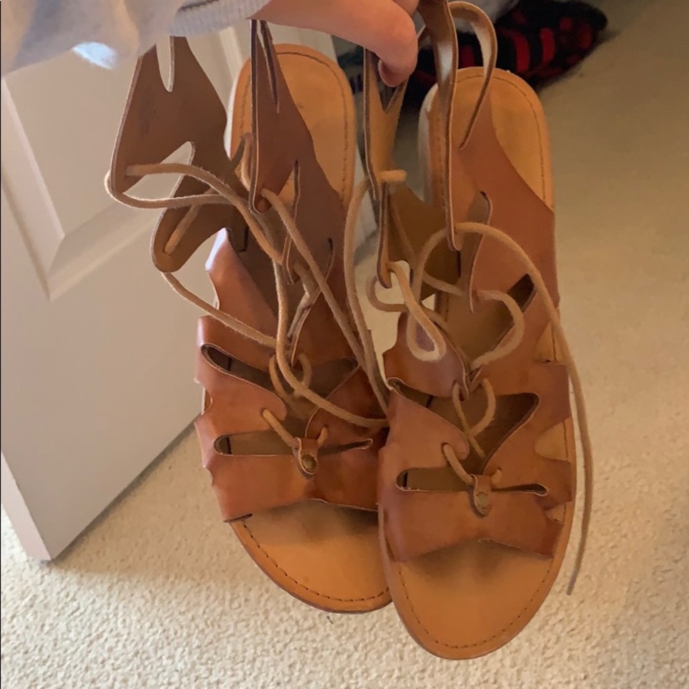 lace up flats